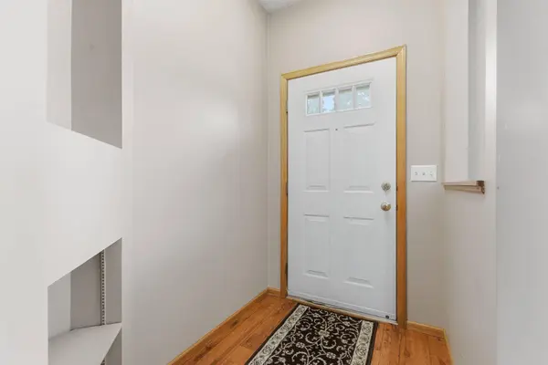 14377 Wilson DR, Eden Prairie, MN 55347