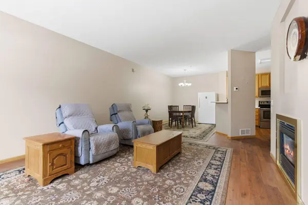 14377 Wilson DR, Eden Prairie, MN 55347