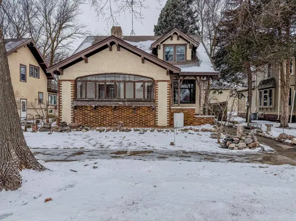 416 Hassan ST SE, Hutchinson, MN 55350