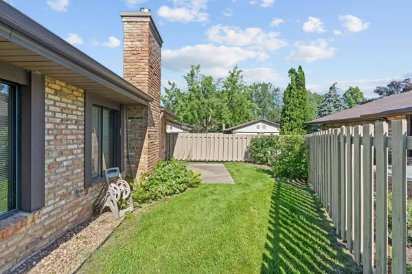 1164 Xene LN N, Minneapolis, MN 55447