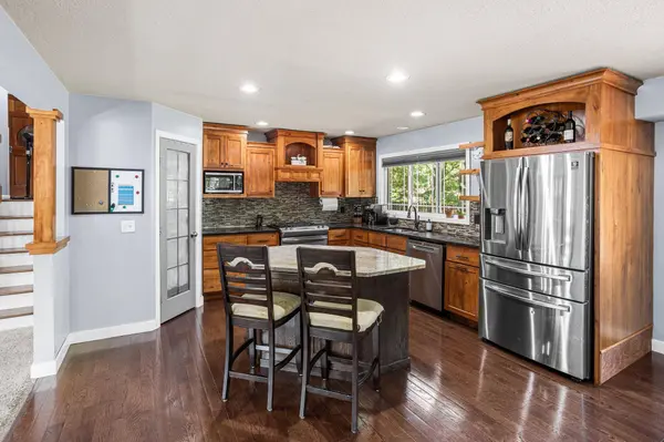 3025 Juniper ST S, Cambridge, MN 55008