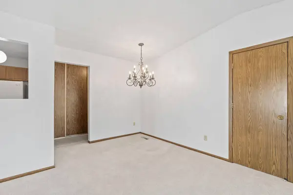 1164 Xene LN N, Minneapolis, MN 55447