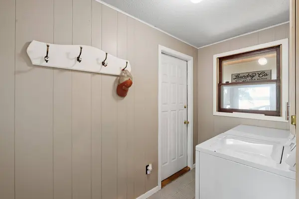 11426 54th ST, Clear Lake, MN 55319