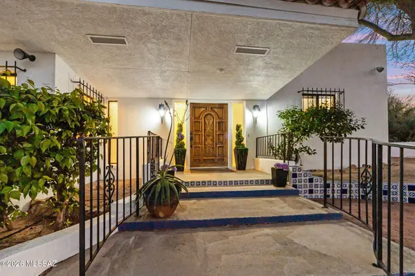 475 W Valoro Dr, Tucson, AZ 85737