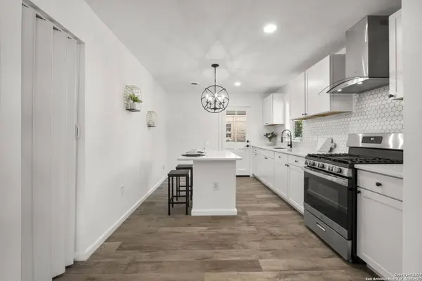 254 Kate Schenck, San Antonio, TX 78223