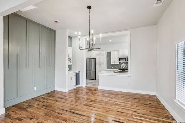 826 Dawson, San Antonio, TX 78202