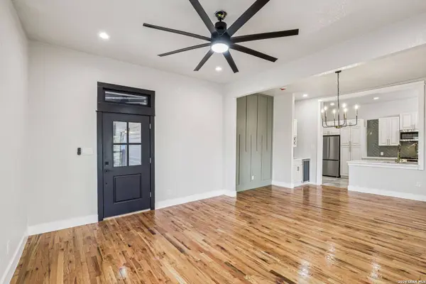 826 Dawson, San Antonio, TX 78202