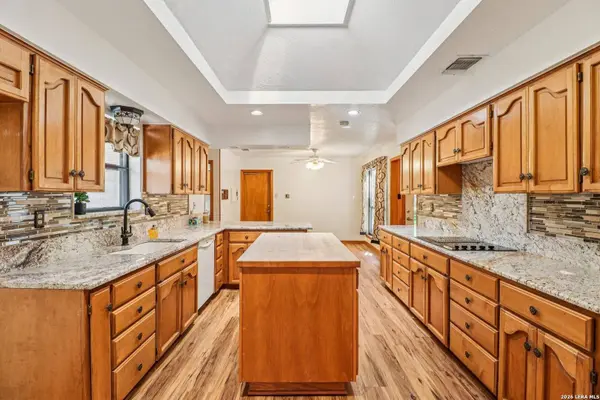 8534 Classic Oaks, San Antonio, TX 78255