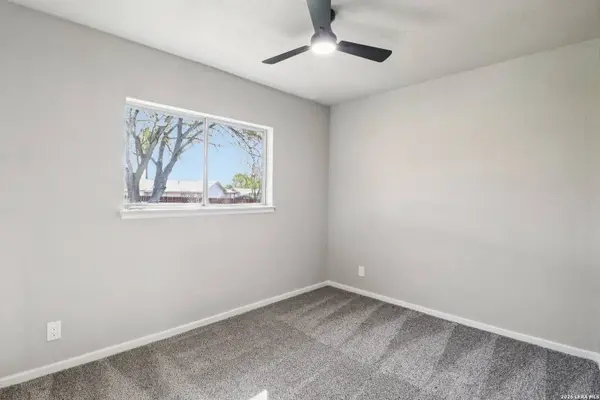 9006 Bowline, San Antonio, TX 78242