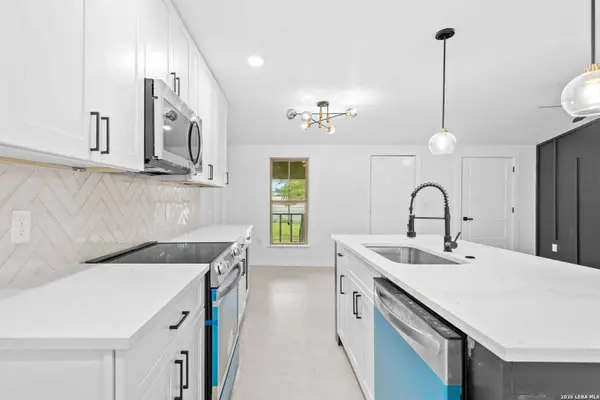 726 PRICE AVE, San Antonio, TX 78211