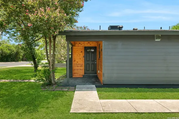 202 LANARK DR, San Antonio, TX 78218
