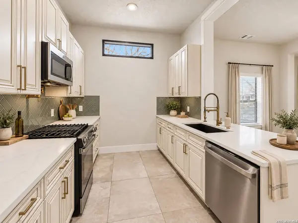 826 DAWSON ST, San Antonio, TX 78202