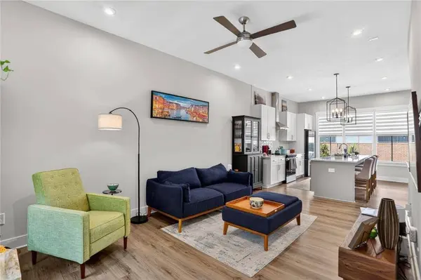 1072 Crest CIR SE, Atlanta, GA 30316