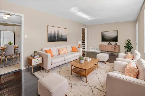 6107 Winview DR, Forest Park, GA 30297