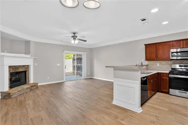 806 Tulip Poplar WAY, Lawrenceville, GA 30044