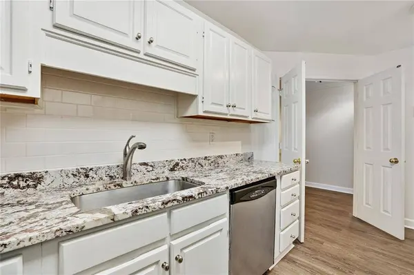 3203 Lenox RD NE #6, Atlanta, GA 30324