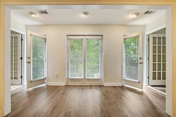 3203 Lenox RD NE #6, Atlanta, GA 30324