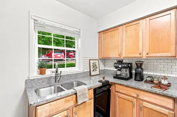 560 Goldsboro RD NE #B, Atlanta, GA 30307