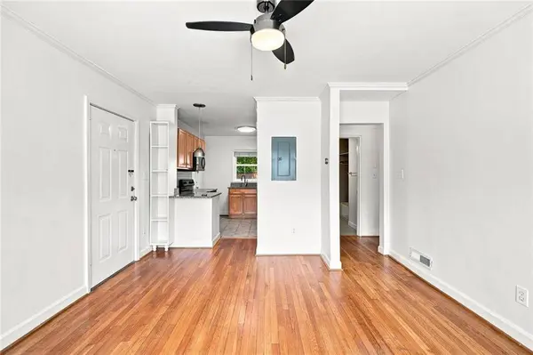 560 Goldsboro RD NE #B, Atlanta, GA 30307