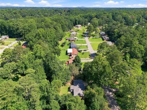 6654 Songwood DR, Austell, GA 30168