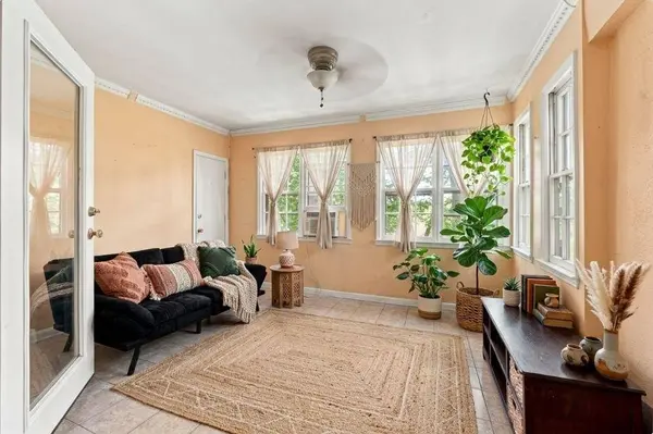 175 Barone PL NW, Atlanta, GA 30327