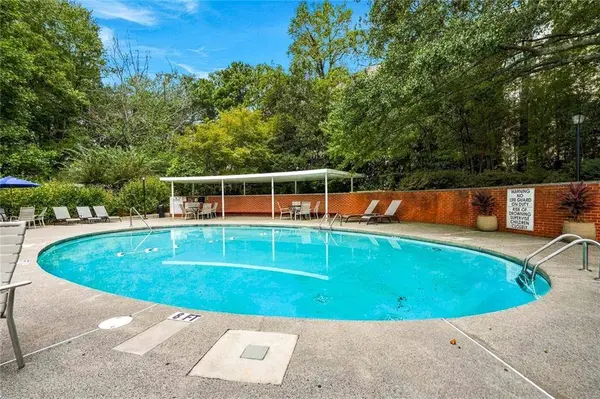 3060 Pharr Court North NW #207, Atlanta, GA 30305