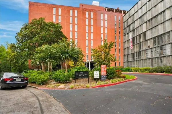 3060 Pharr Court North NW #207, Atlanta, GA 30305