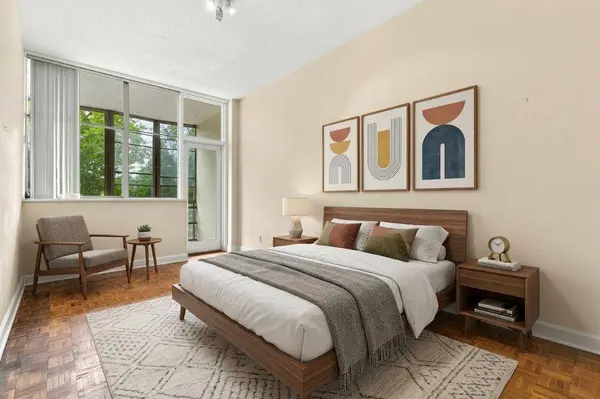 3060 Pharr Court North NW #207, Atlanta, GA 30305