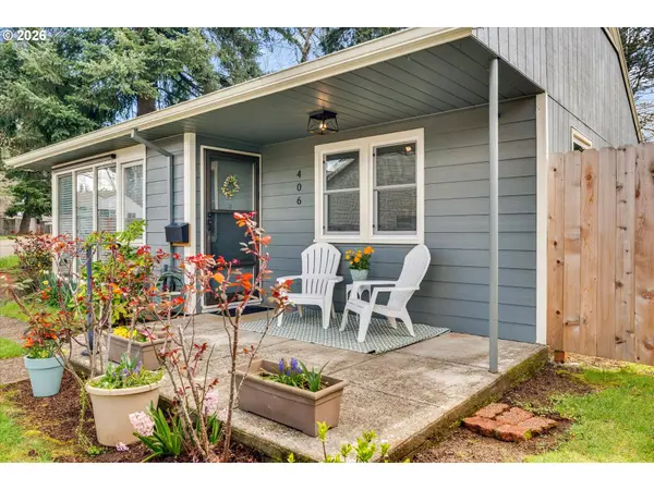 406 EASTFIELD DR, Oregon City, OR 97045