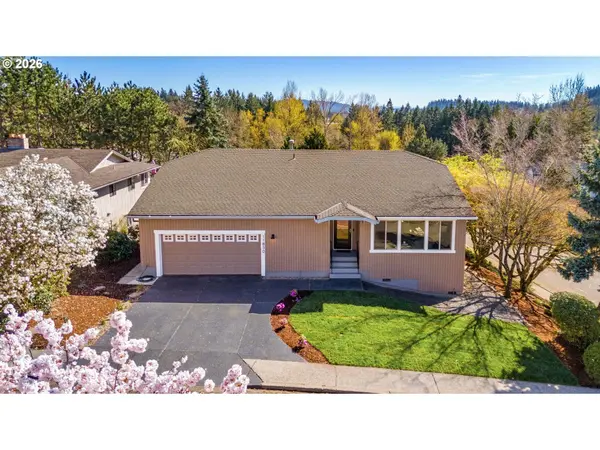 11830 SE HOBART CT, Happy Valley, OR 97086