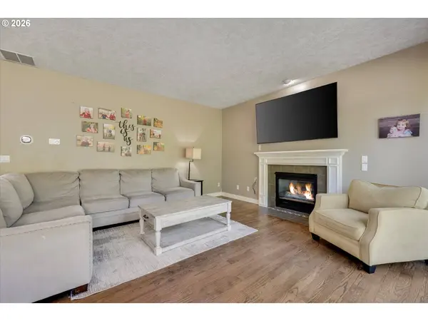 16056 SE ORCHARD VIEW LN, Damascus, OR 97089