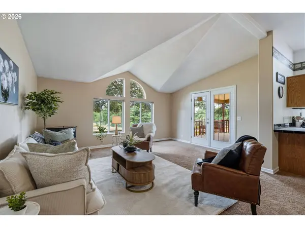 15626 S CARUS RD, Oregon City, OR 97045