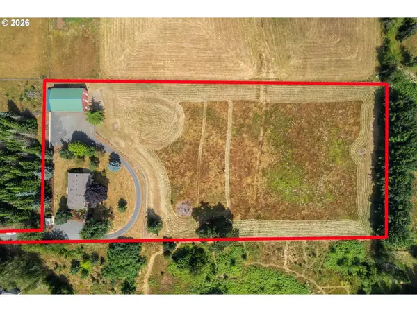 15626 S CARUS RD, Oregon City, OR 97045