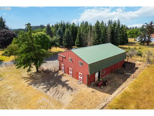 15626 S CARUS RD, Oregon City, OR 97045