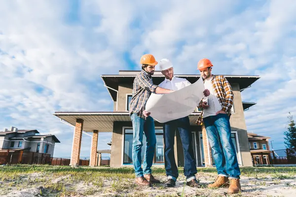 Las Vegas New Construction Homes: What Buyers Should Know Before Signing