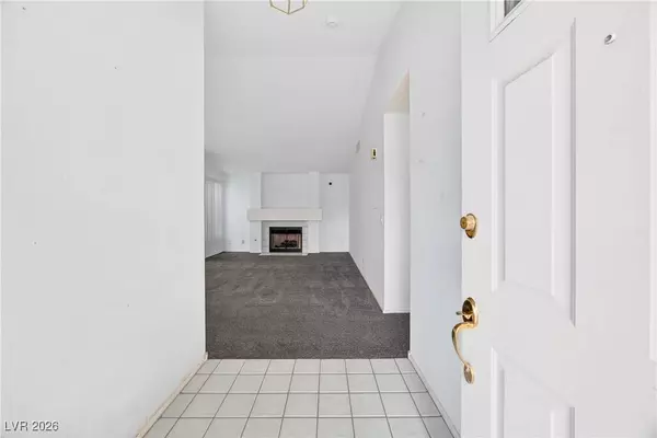 352 Lander DR, Henderson, NV 89074