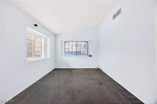 352 Lander DR, Henderson, NV 89074