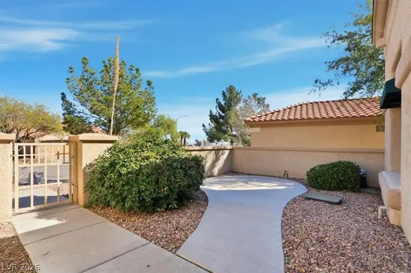 11013 Mission Lakes AVE, Las Vegas, NV 89134