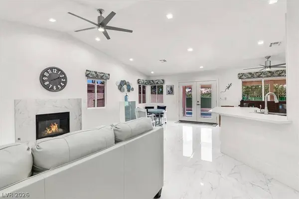 5801 Sunny Orchard LN, Las Vegas, NV 89110