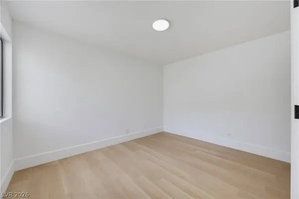2720 Baycliff CT #2, Las Vegas, NV 89117