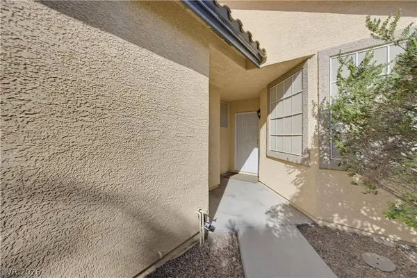 1904 Betsy Ross DR, Las Vegas, NV 89108