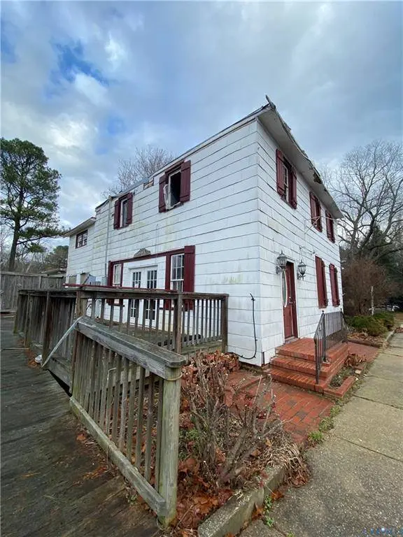 8373 MARY BALL RD, Lancaster, VA 22503