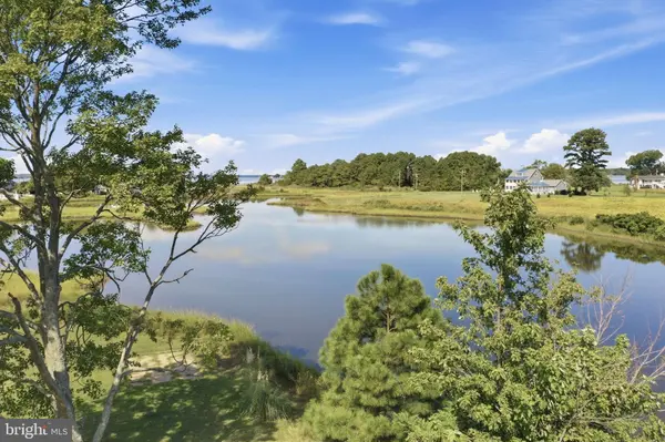 219 RIVERSIDE DR, Lancaster, VA 22503