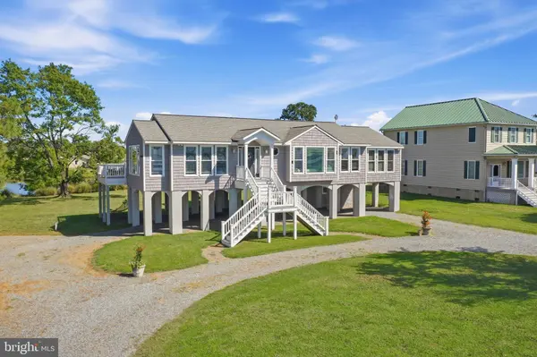 219 RIVERSIDE DR, Lancaster, VA 22503