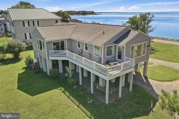 219 RIVERSIDE DR, Lancaster, VA 22503
