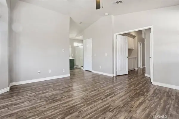 8910 Glenwood, Hesperia, CA 92344