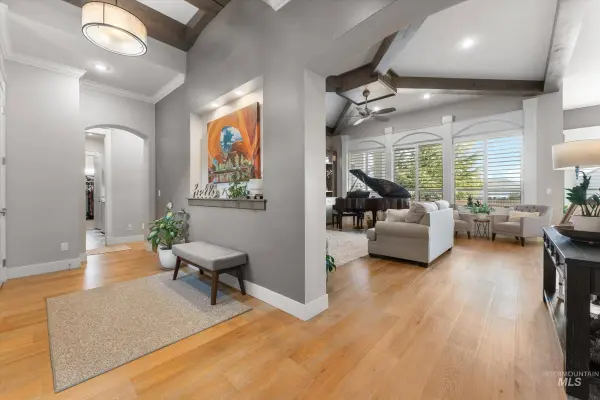 1034 E Radiant Ridge Dr, Meridian, ID 83642