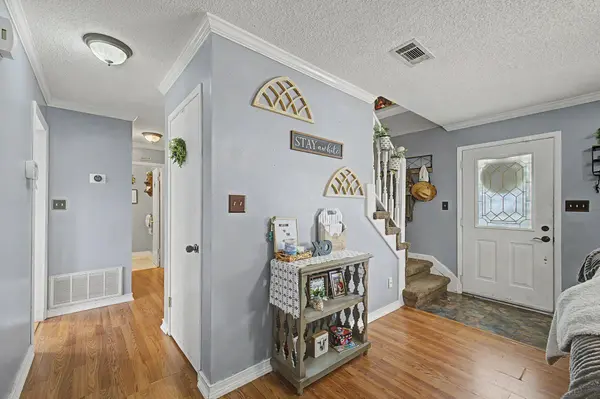 410 Woodland Park CIR, Mary Esther, FL 32569