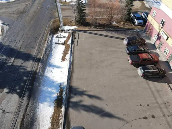 20 Cuendet Industrial WAY #103, Sylvan Lake, AB T4S 2J7