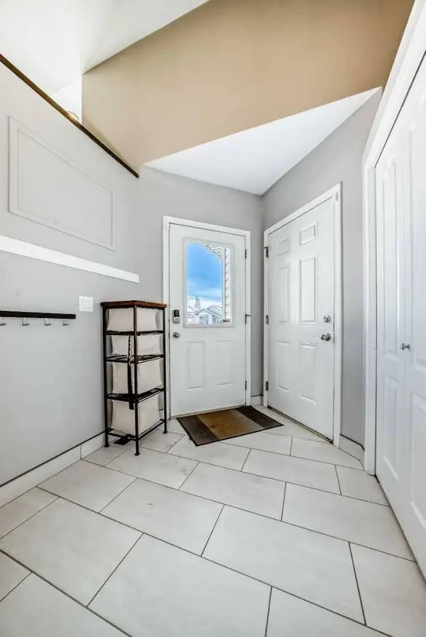 116 Old Boomer RD, Sylvan Lake, AB T4S 2J1